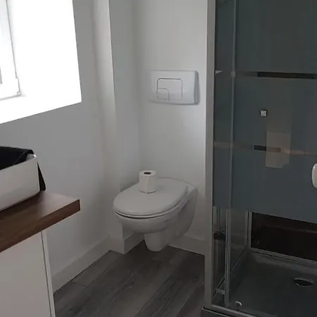 Avec Tranquillité Absolue *